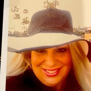 Meet your Posher, Diana